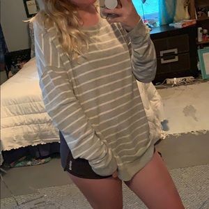 ☁️•Oversized Sweater•☁️